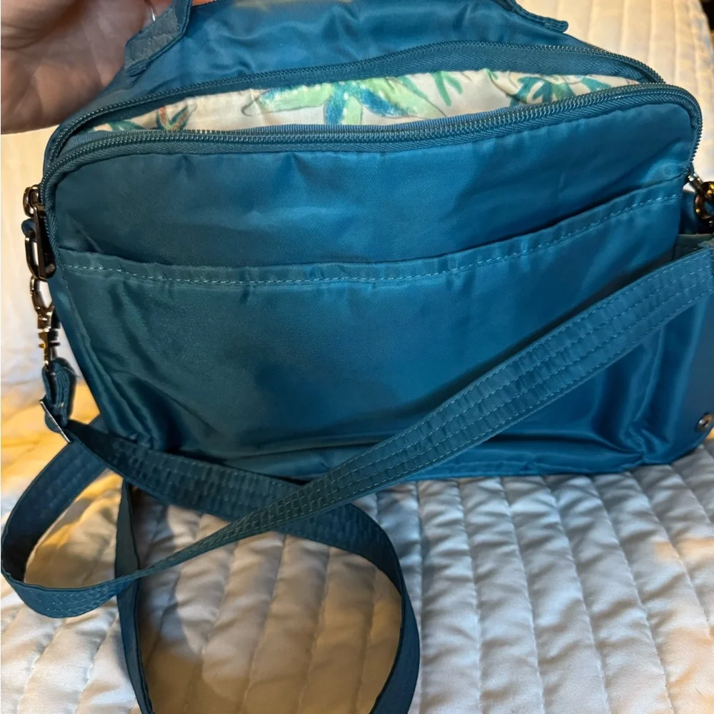Lug Teal Quilted Navigator Crossbody Bag - Picture 10 of 10